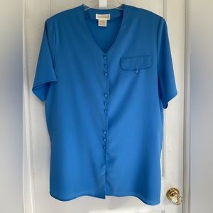 Sky, blue short sleeve blouse by Christie and Jill extra large